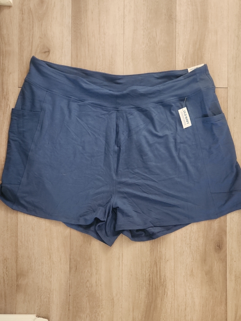Old Navy Women’s Navy Blue Live-In French Terry Shorts with Side Pockets